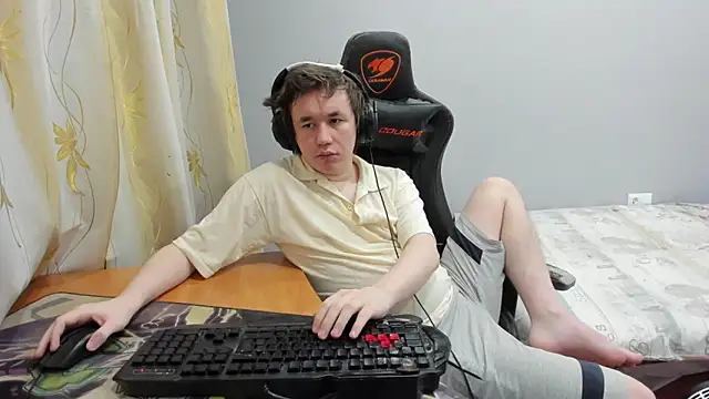 Snapshot of iliaskrislove chatting on February 18, 7:10 pm iliaskrislove online show from February 18, 7:10 pm