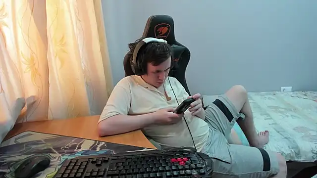 Snapshot of iliaskrislove chatting on February 20, 6:26 am iliaskrislove online show from February 20, 6:26 am