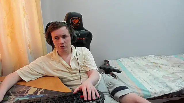 Snapshot of iliaskrislove chatting on February 21, 12:17 pm iliaskrislove online show from February 21, 12:17 pm