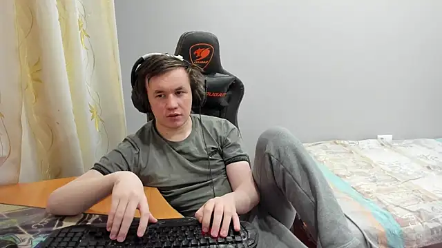 Snapshot of iliaskrislove chatting on February 24, 4:49 pm iliaskrislove online show from February 24, 4:49 pm