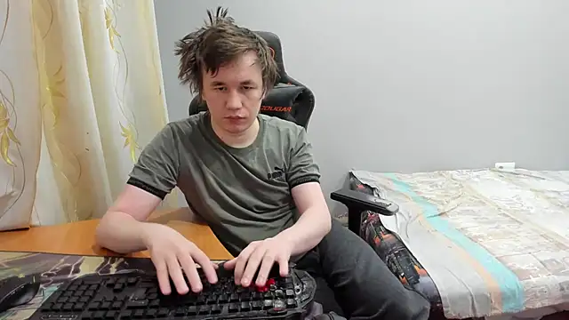 iliaskrislove online show from March 5, 7:21 pm