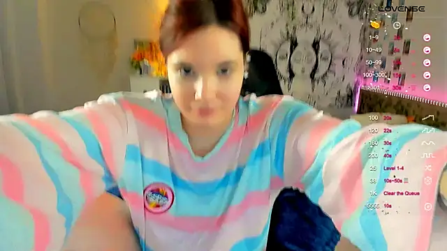 Snapshot of callmekatesmith chatting on December 19, 4:45 am callmekatesmith online show from December 19, 4:45 am