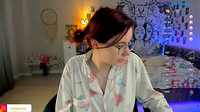 Snapshot of callmekatesmith chatting on January 19, 8:19 pm callmekatesmith online show from January 19, 8:19 pm