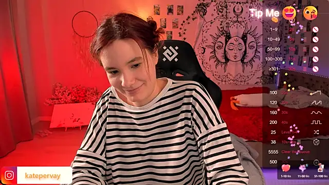 Snapshot of callmekatesmith chatting on February 26, 7:49 pm callmekatesmith online show from February 26, 7:49 pm