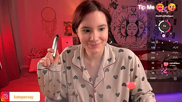 Snapshot of callmekatesmith chatting on February 28, 11:01 pm callmekatesmith online show from February 28, 11:01 pm