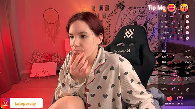 Snapshot of callmekatesmith chatting on March 1, 2:37 am callmekatesmith online show from March 1, 2:37 am