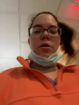 FreakNastyLacie online show from February 8, 3:30 am