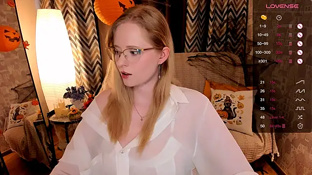 Aemilia  online show from October 21, 8:15 am