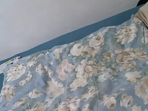 luckieey online show from November 3, 8:21 pm