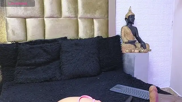 ximenawilliamss online show from December 10, 9:44 am