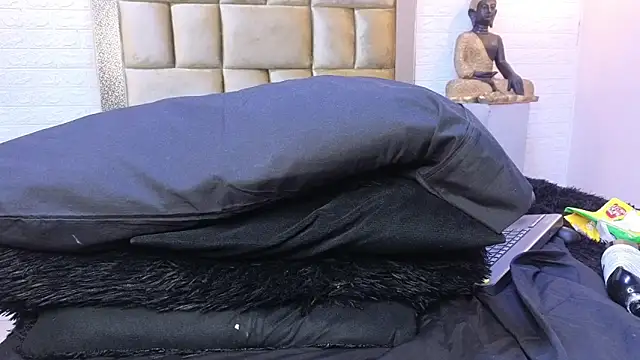 ximenawilliamss online show from February 23, 12:41 am