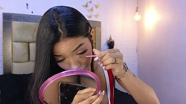 ximenawilliamss online show from November 11, 9:04 pm