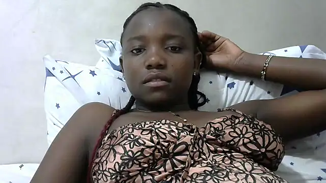 Snapshot of Latiffagodess chatting on October 8, 6:22 am Latiffagodess online show from October 8, 6:22 am