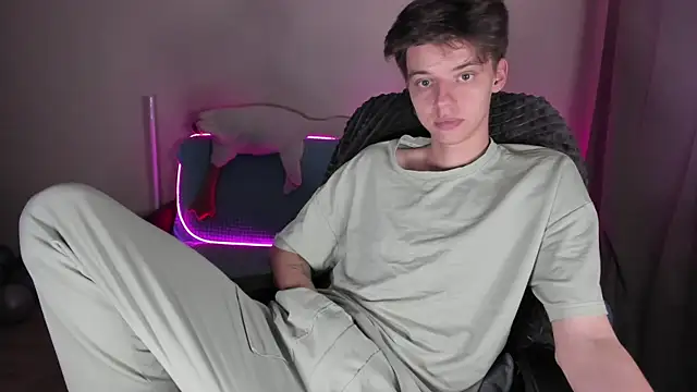 Liam sexy1 online show from October 14, 2:18 pm