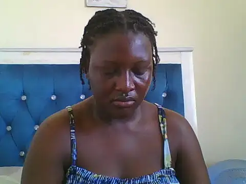 Snapshot of Heavy_ass chatting on November 16, 11:27 am Heavy ass online show from November 16, 11:27 am