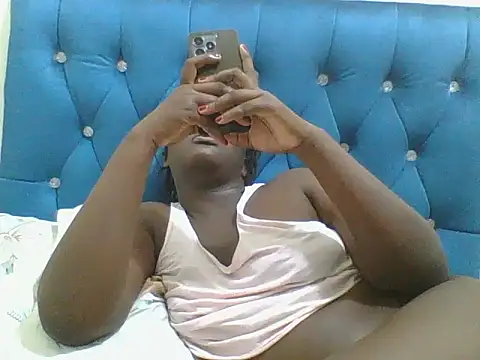 Snapshot of Heavy_ass chatting on November 17, 11:43 pm Heavy ass online show from November 17, 11:43 pm