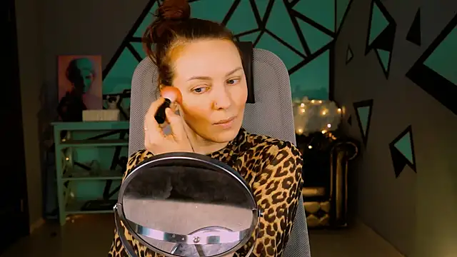 VandaRossi online show from January 30, 9:15 am