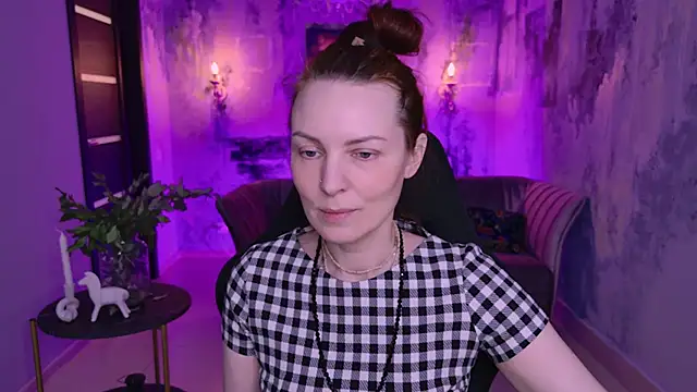 VandaRossi online show from March 2, 5:12 am