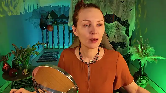 VandaRossi online show from October 19, 5:52 am