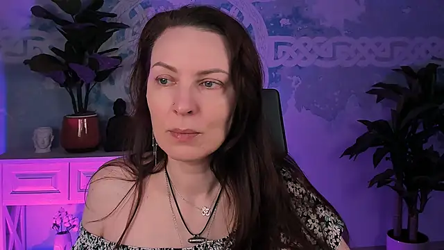 VandaRossi online show from November 10, 9:30 am