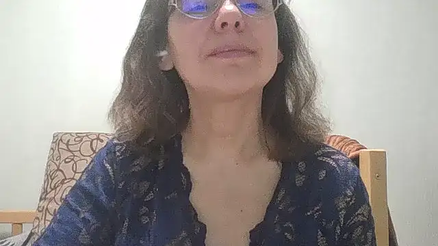 HollyJewel online show from March 14, 7:08 pm