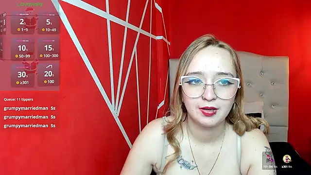 Liaroberts1 online show from December 20, 3:10 pm