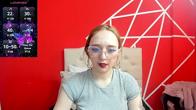 Liaroberts1 online show from December 23, 12:08 pm