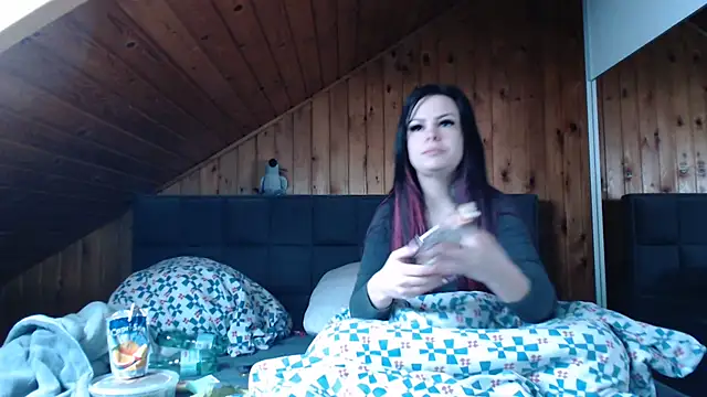 BoeseMoni1998 online show from October 8, 9:07 am