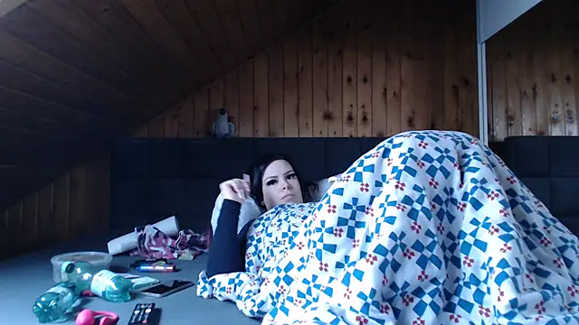 BoeseMoni1998 online show from October 31, 8:04 am