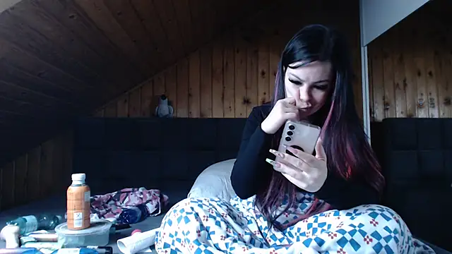 BoeseMoni1998 online show from November 7, 8:03 am