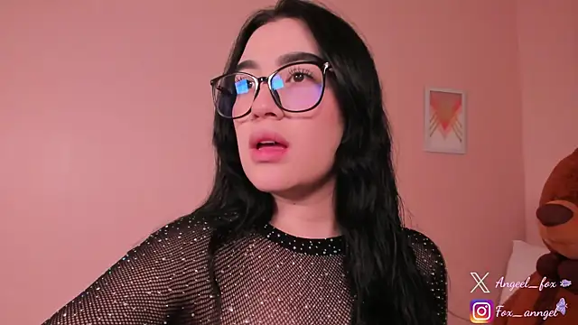 angeel fox online show from October 11, 4:55 am