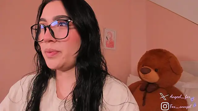 angeel fox online show from January 16, 2:26 am