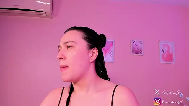 angeel fox online show from April 28, 2:27 am