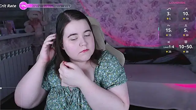 Estelle Hicks online show from March 26, 6:35 pm