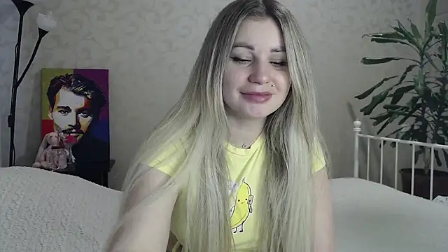 ShyEvaa online show from April 7, 11:21 am