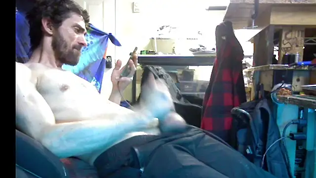 slendt94 online show from February 23, 4:13 pm