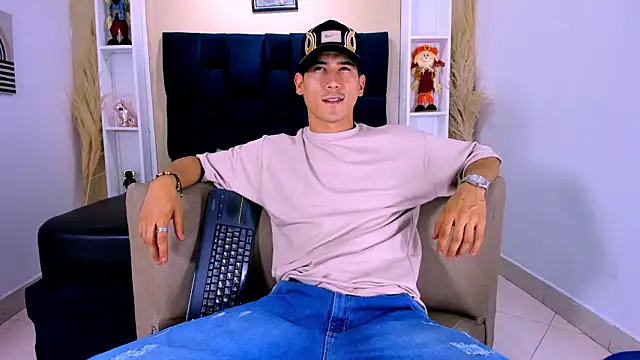 Jhonn Rhyss online show from October 17, 1:20 am