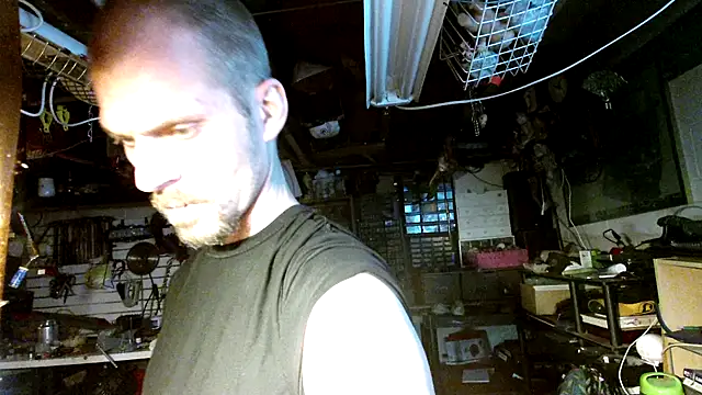 Snapshot of mrwinsalot88 chatting on October 17, 5:54 am mrwinsalot88 online show from October 17, 5:54 am