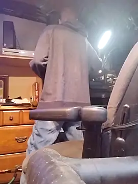 Snapshot of mrwinsalot88 chatting on October 24, 10:22 am mrwinsalot88 online show from October 24, 10:22 am