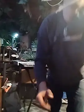 Snapshot of mrwinsalot88 chatting on October 26, 8:53 am mrwinsalot88 online show from October 26, 8:53 am