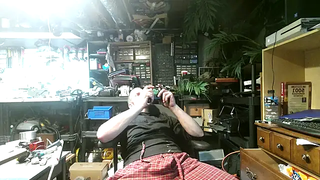 Snapshot of mrwinsalot88 chatting on November 2, 5:04 pm mrwinsalot88 online show from November 2, 5:04 pm