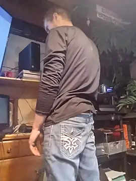 Snapshot of mrwinsalot88 chatting on November 10, 10:58 am mrwinsalot88 online show from November 10, 10:58 am