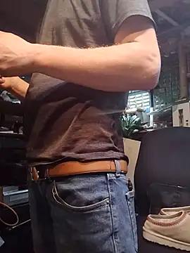 Snapshot of mrwinsalot88 chatting on November 15, 8:11 am mrwinsalot88 online show from November 15, 8:11 am