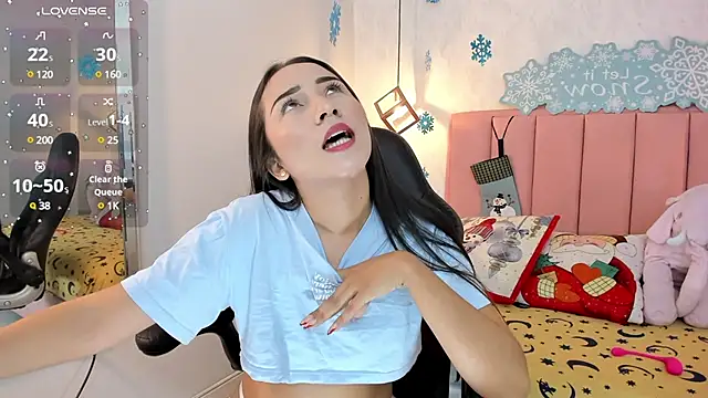 SUNNYCYRUS online show from December 27, 7:57 pm