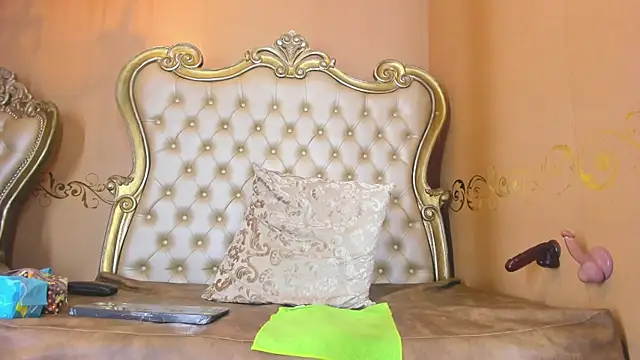 Celeste Baker  online show from October 7, 12:24 pm