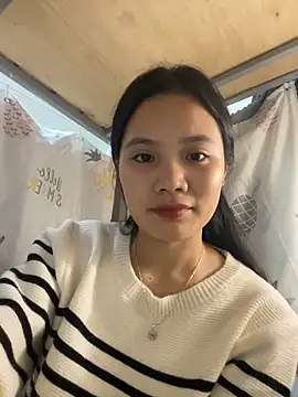 Snapshot of Be-MyMy chatting on February 19, 3:16 pm Be-MyMy online show from February 19, 3:16 pm