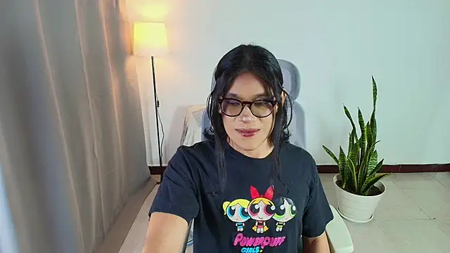 Snapshot of vitta_alfayed chatting on October 15, 10:21 pm vitta alfayed online show from October 15, 10:21 pm