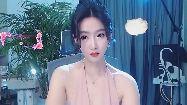 Snapshot of FeiFei-babe chatting on February 22, 1:53 pm FeiFei-babe online show from February 22, 1:53 pm