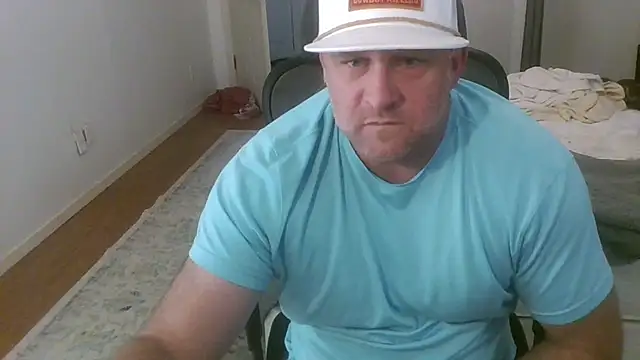 poundyouout69 online show from February 1, 8:37 pm