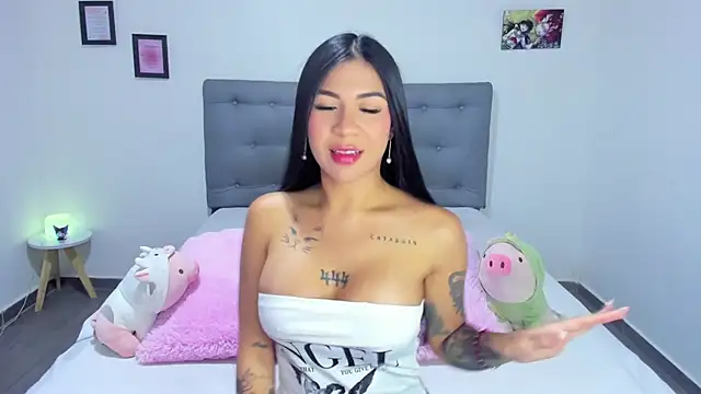 Snapshot of Agataowens chatting on January 17, 12:20 am Agataowens online show from January 17, 12:20 am